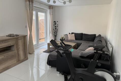 Lounge Dining Room