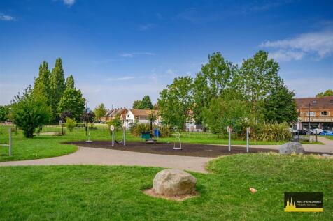 Surrounding Facilities