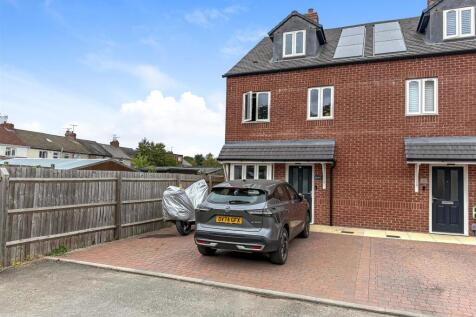 Approach / Driveway