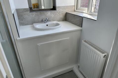 Bedroom Two En-Suite