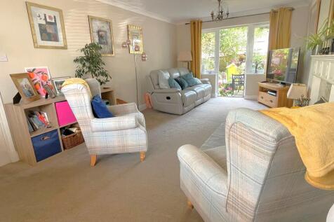 lounge 3