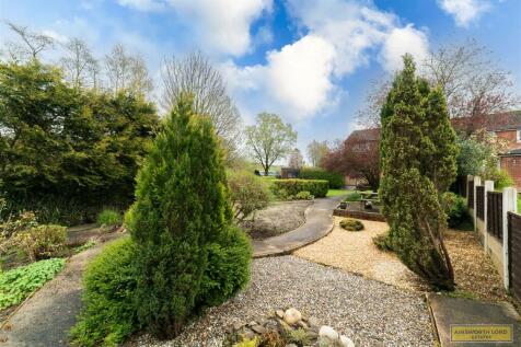 LARGE GARDEN