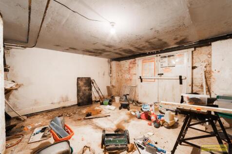 LARGE CELLAR SPACE