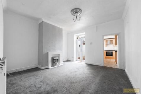 REAR RECEPTION