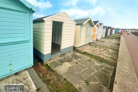 BEACH HUT