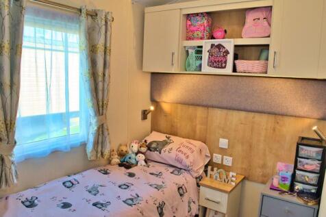 WILLOW CLOSE
