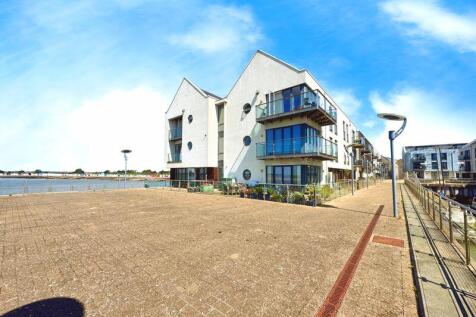 WATERSIDE MARINA