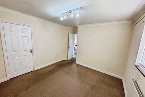 BELLFIELD AVENUE