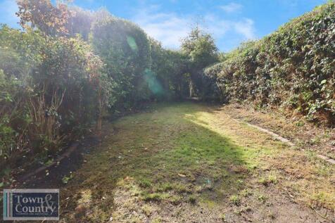 Ladysmith Avenue 