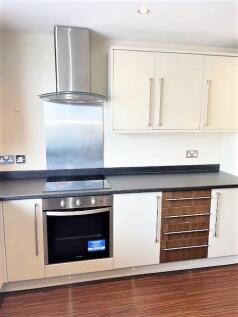 92Railway FF Kitchen