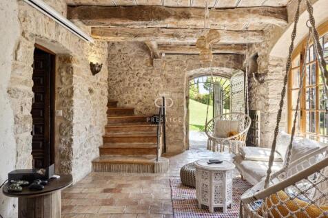 Property Image 4