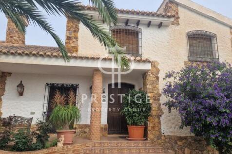 Property Image 8