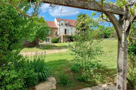 Property Image 4