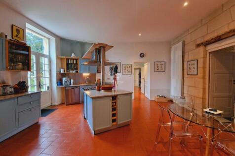 Property Image 4