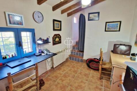 Property Image 32