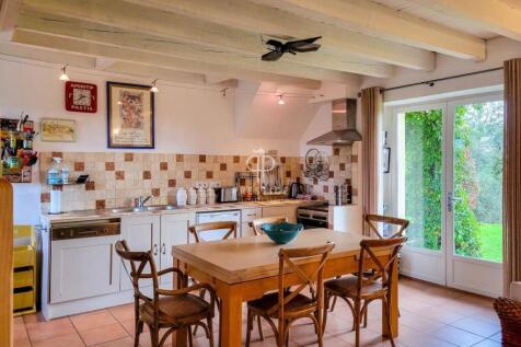 Property Image 8