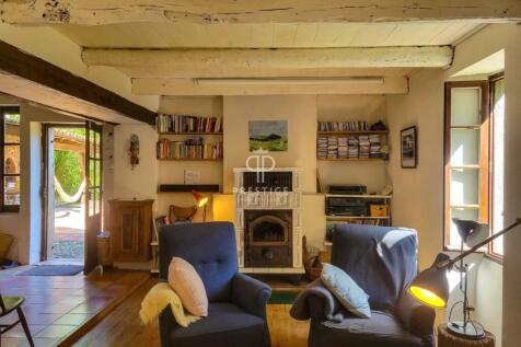 Property Image 4