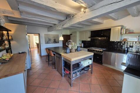Property Image 6