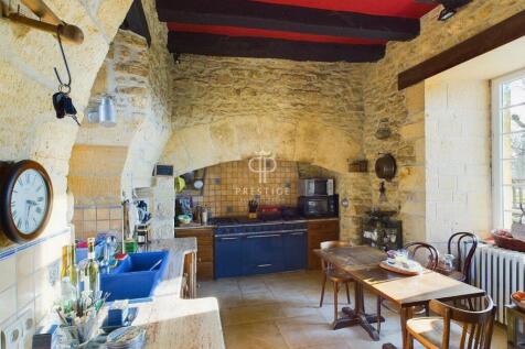 Property Image 4