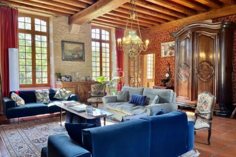 Property Image 4