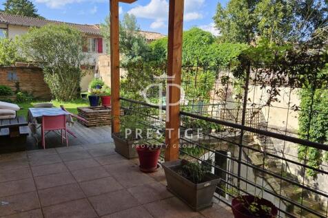 Property Image 4