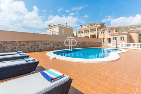 Property Image 8