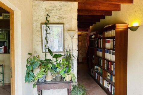 Property Image 8
