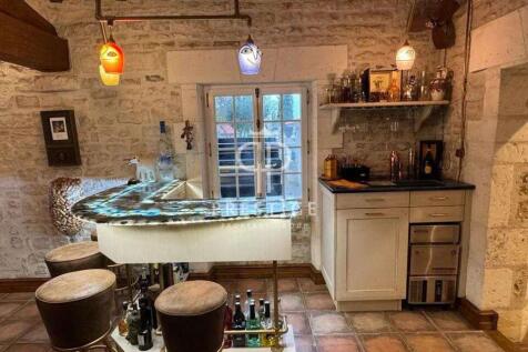 Property Image 12