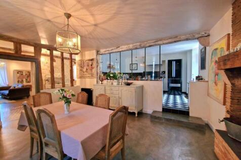 Property Image 8