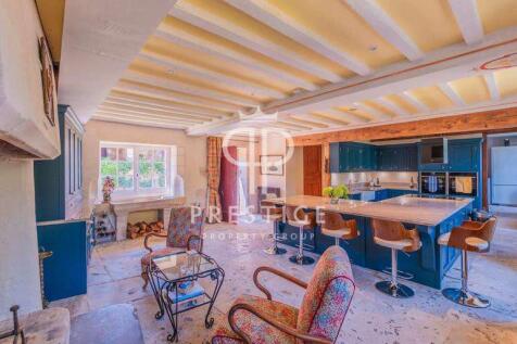 Property Image 4