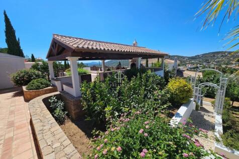 Property Image 8