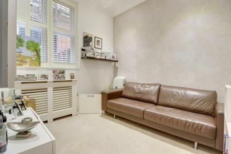 TV ROOM.jpg