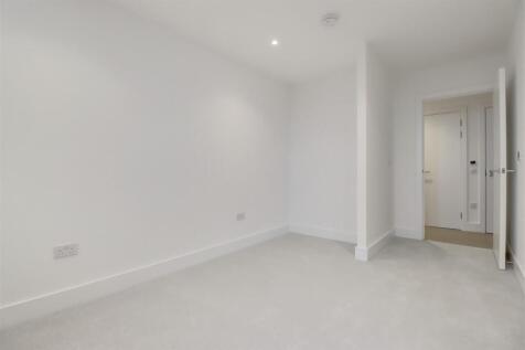 81-BED2-V2.jpg