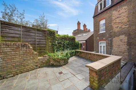 Holly Hill, NW3