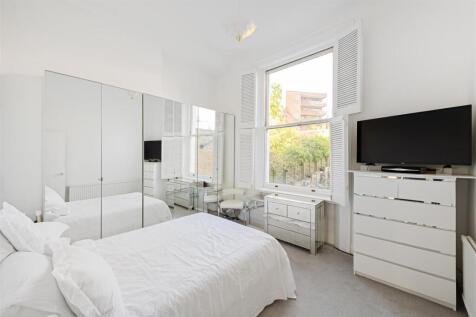 Flat 2, 10 Belsize Crescent Hi-5.jpg