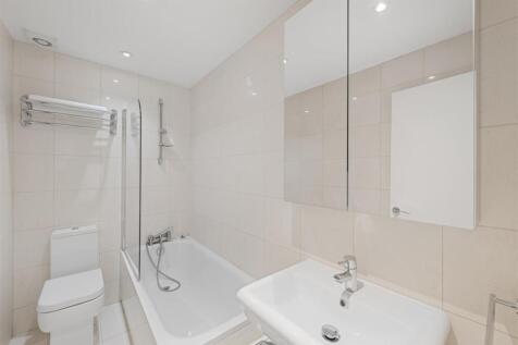 Flat 2, 10 Belsize Crescent Hi-8.jpg