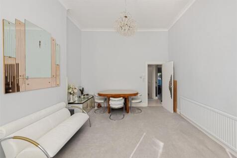 Flat 2, 10 Belsize Crescent Hi-4.jpg
