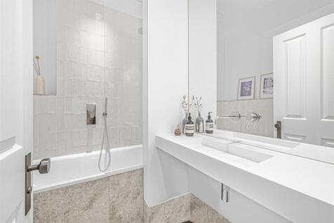 BATHROOM1 (7).jpg
