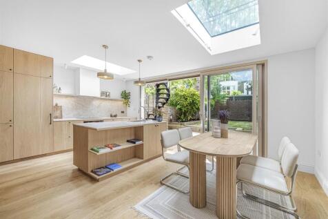 KITCHEN2 (6).jpg