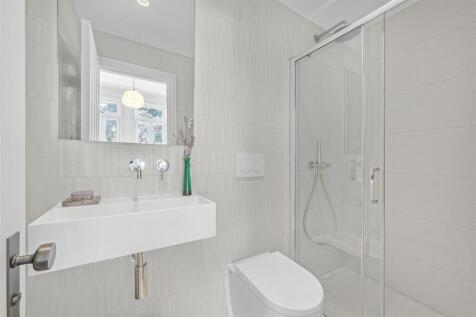 BATHROOM2 (5).jpg