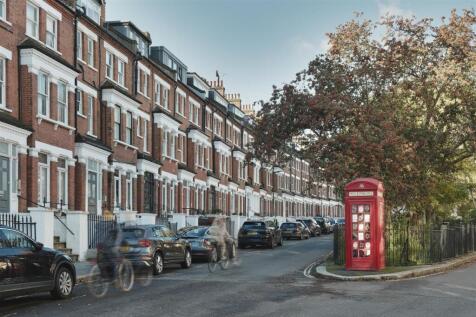 Primrose Gardens_EXT_066-Edit.jpg
