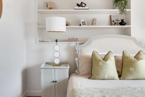 BEDSIDE-BED1.jpg