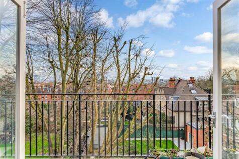 Lyndhurst Road 31D-10.jpg