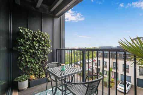Property Image 4