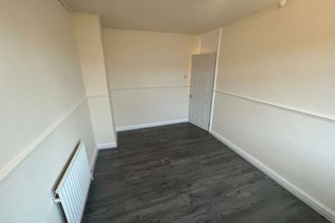 Front first floor double bedroom