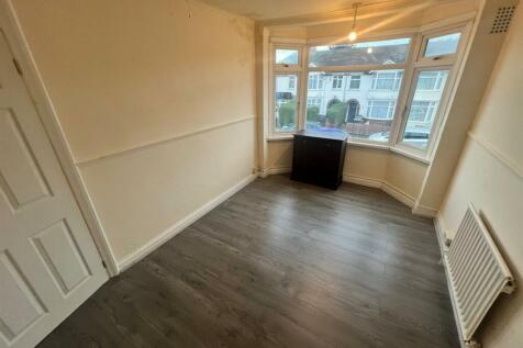 Front first floor double bedroom