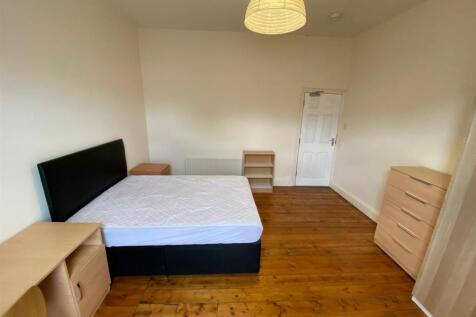Bedroom 2 - First Floor