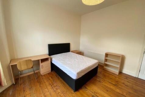 Bedroom 2 - First Floor