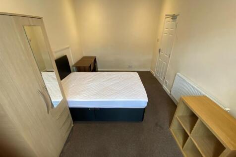 Bedroom 1 - Ground Floor