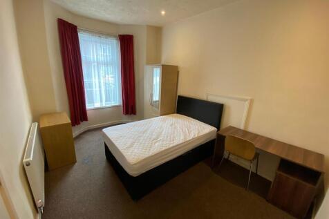 Bedroom 1 - Ground Floor